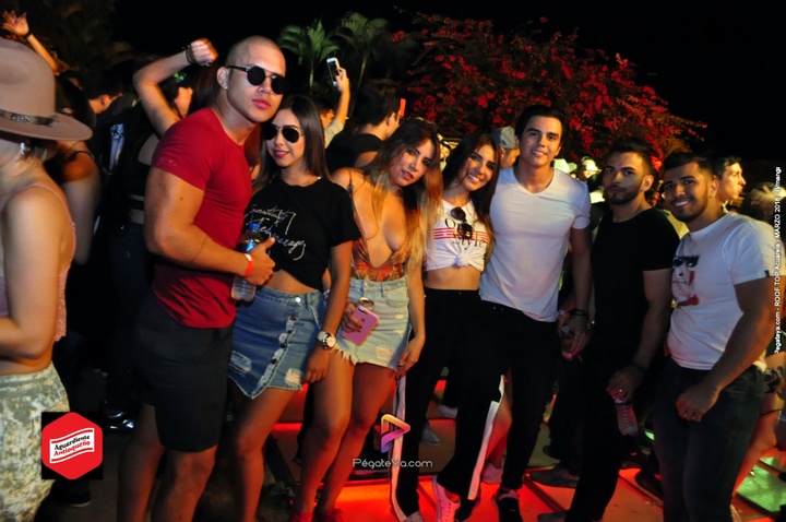 Foto 152 de The Roof Top Acuarela – 2018 en Fiestas Colombia, Medellín