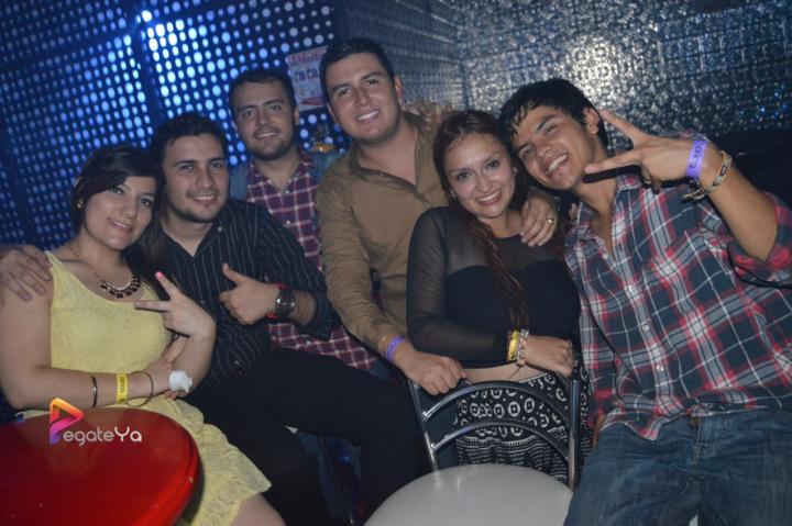 Foto 24 de Bar Bling sábado 28 de marzo 2015 en Bar Bling Bucaramanga, Bucaramanga