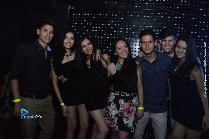 Foto 29 de Bar Bling - viernes 16 oct 2015 en Bar Bling Bucaramanga, Bucaramanga