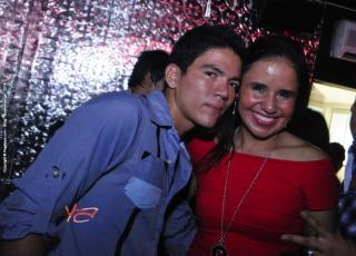 Foto 21 de Bar BLING 12 de abril de 2014 en Bar Bling Bucaramanga, Bucaramanga