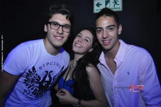Foto 11 de Bling Bar 16 de abril de 2014 en Bar Bling Bucaramanga, Bucaramanga