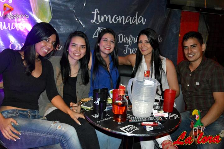 Foto 10 de La Lora - 2do Fds Mayo 2017 en La Lora Bar, Cali