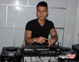 Foto 31 de Noviembre 30 del 2013 en Babel / Barra Libre Cali, Cali