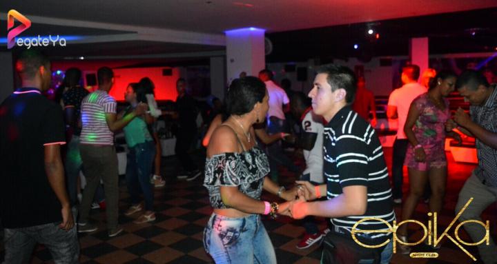 Foto 31 de Epika Night Club - 5to FDS Abril 2016 en Epika Night Club, Cali