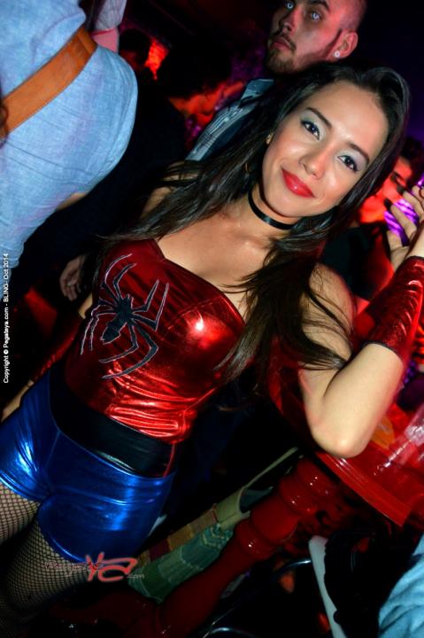 Foto 10 de Bling viernes 31 de octubre de 2014 en Bar Bling Bucaramanga, Bucaramanga