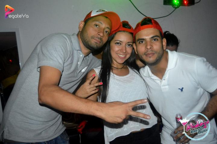 Foto 18 de Midaju - Feria 2015 en Midaju Bar