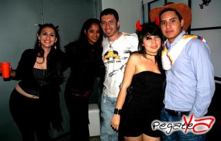 Foto 31 de Noviembre 3 del 2012 en Babel / Barra Libre Cali, Cali