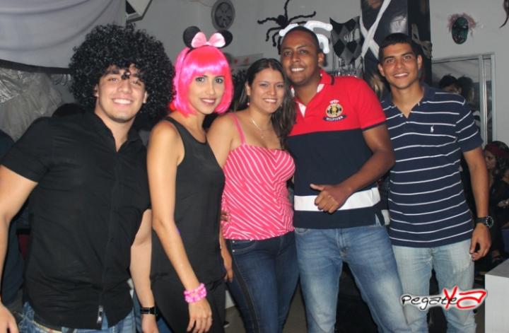 Foto 24 de Ahma Bar - Halloween 2014 en Ahma Cali, Cali