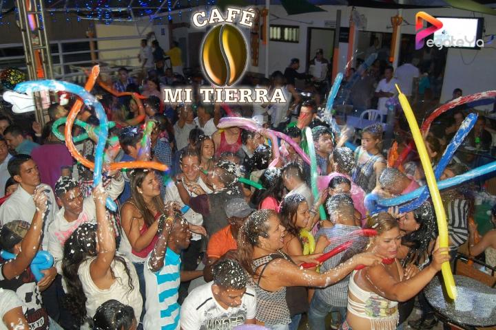 Foto 28 de Cafe Mi Tierra- 1er Fds Abril 2016 en Cafe Mi Tierra, Cali