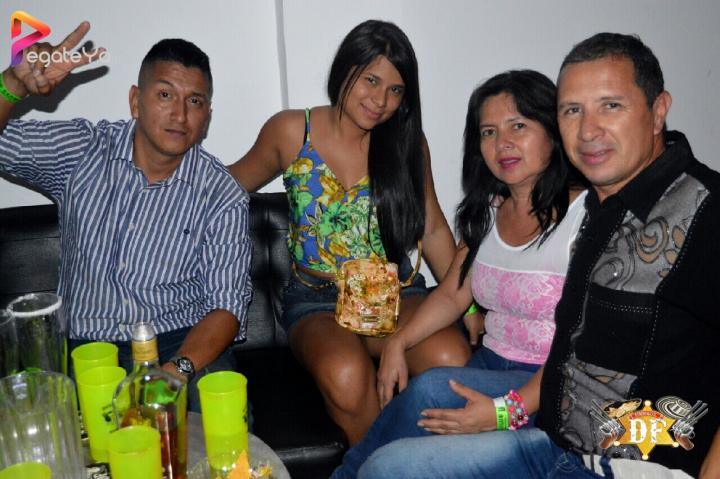 Foto 38 de El DF Club - Amor & Amistad 2016 en El DF Club Discoteca