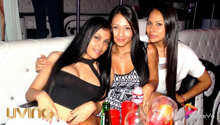 Foto 1 de Living Night Club - marzo 8 Del 2015 en Living Night Club, Cali