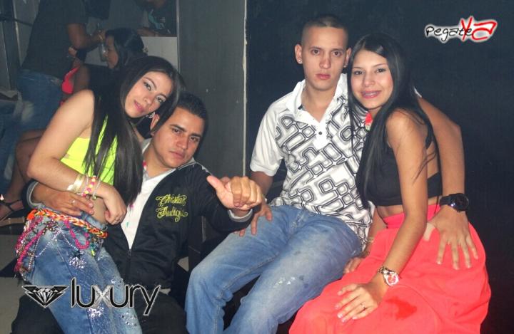 Foto 31 de Luxury - Septiembre 20 en Discoteca Luxury Medellin, Medellín