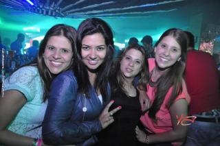 Foto 12 de Bling Bar 16 de abril de 2014 en Bar Bling Bucaramanga, Bucaramanga
