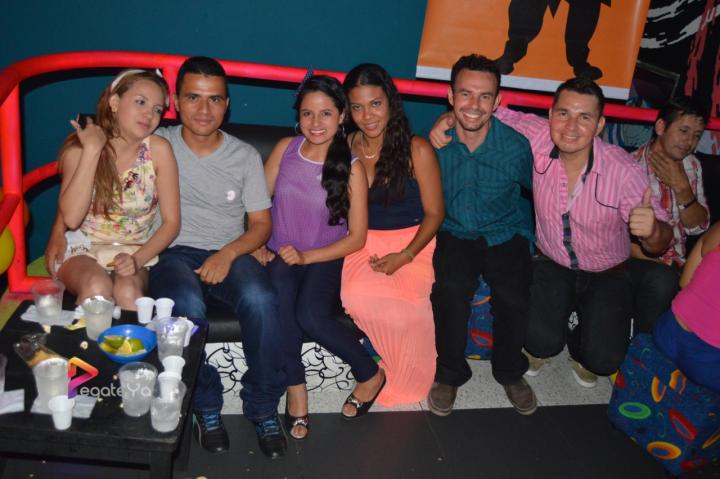 Foto 22 de Discoteca El Manicomio 21 de marzo 2015 en Discoteca El Manicomio Bucaramanga, Bucaramanga