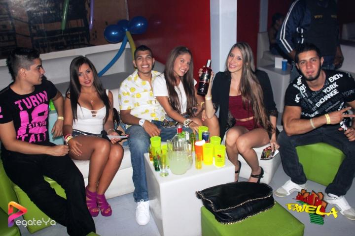 Foto 29 de Favela - 3er FDS Abril 2015 en Favela Club Menga, Cali