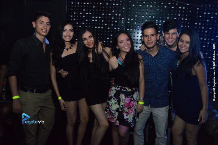 Foto 30 de Bar Bling - viernes 16 oct 2015 en Bar Bling Bucaramanga, Bucaramanga