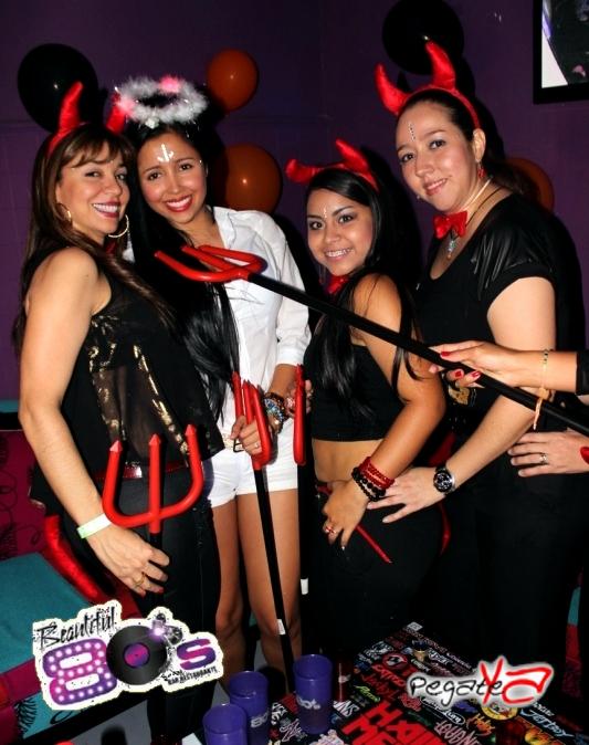 Foto 33 de Beautiful 80`s - Halloween 2014 en Beautiful 80`s Cali, Cali