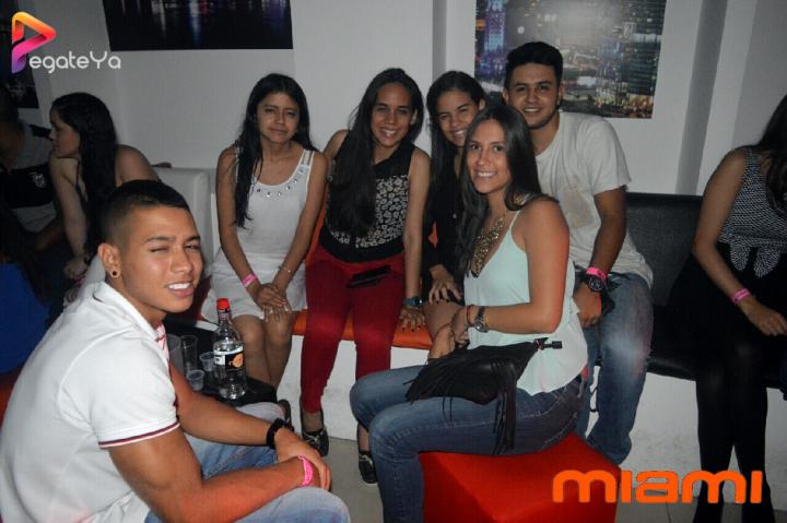 Foto 36 de Miami Bar - Amor & Amistad 2016 en Miami Bar Cali, Cali