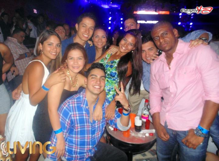 Foto 63 de Living - Amor y Amistad en Living Night Club, Cali