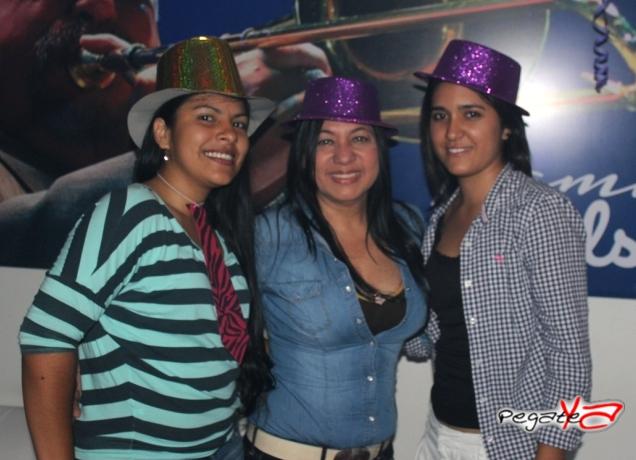 Foto 6 de Mamasalsa - 5to FDS Nov 2014 en Mama Salsa