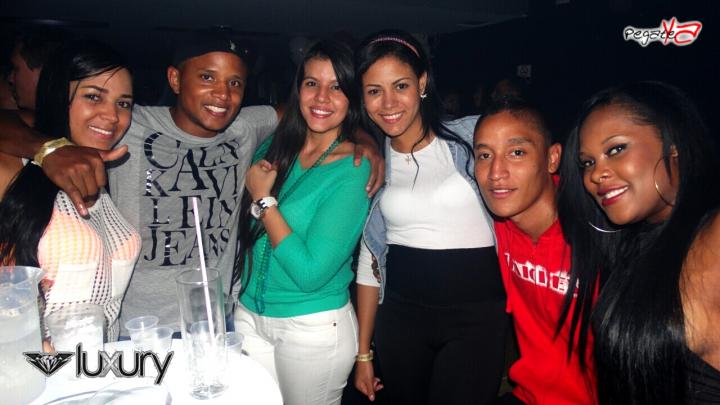 Foto 32 de Luxury - Septiembre 20 en Discoteca Luxury Medellin, Medellín