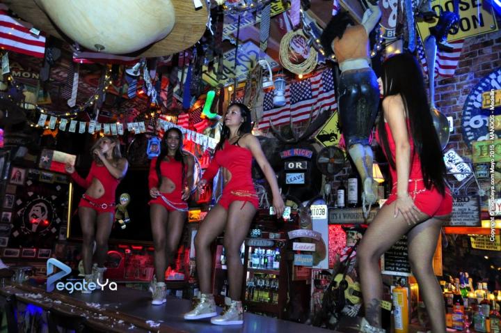 Foto 59 de Mangos Medellin - 22 -23 Mayo de 2015 en Discoteca Mangos Medellin, Medellín