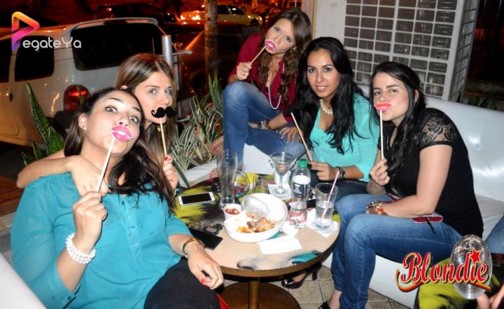 Foto 14 de Blondie - 1er FDS Junio 2015 en Blondie Bar Cali, Cali