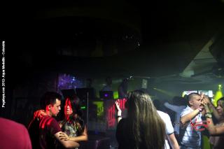 Foto 37 de Aqua Discoteca Medellin - Sabado 9 junio en Discoteca Aqua Medellin, Medellín