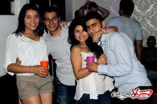 Foto 30 de Junio 08 del 2013 en Babel / Barra Libre Cali, Cali