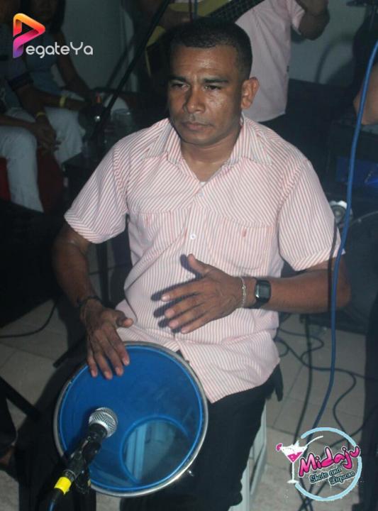 Foto 12 de Midaju - 3er FDS Oct 2015 en Midaju Bar