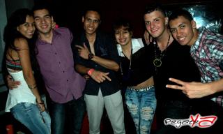 Foto 30 de Diciembre 08 del 2012 en Babel / Barra Libre Cali, Cali