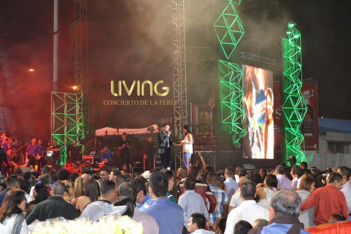 Foto 48 de Living Conciertos Feria De Cali 2016 en Living Night Club, Cali