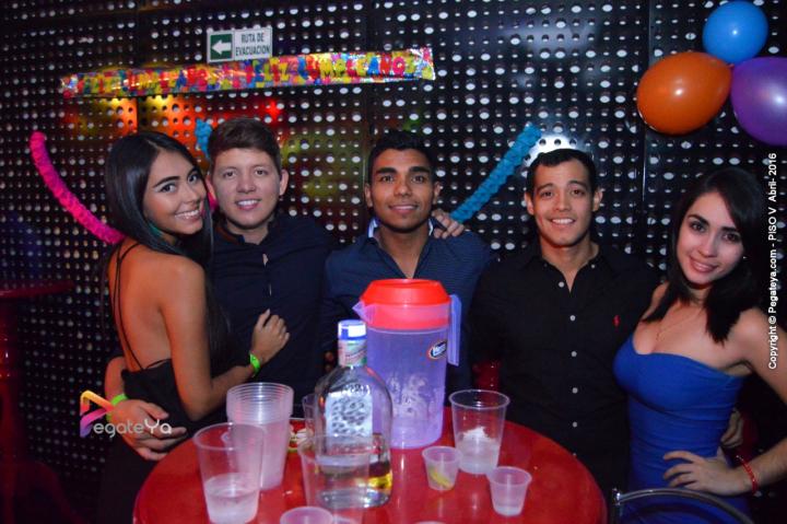 Foto 43 de Piso V - Sabado 9 abril de 2016 en Bar Piso V Bucaramanga, Bucaramanga