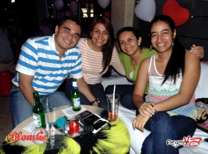 Foto 47 de Blondie - Amor y Amistad en Blondie Bar Cali, Cali