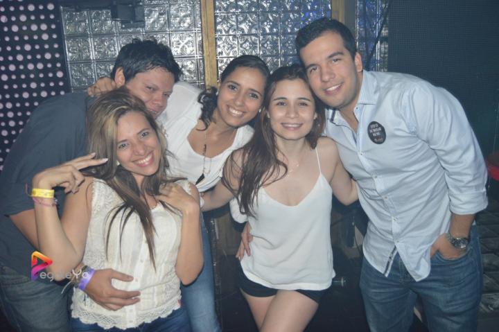 Foto 26 de Bar Bling sábado 28 de marzo 2015 en Bar Bling Bucaramanga, Bucaramanga