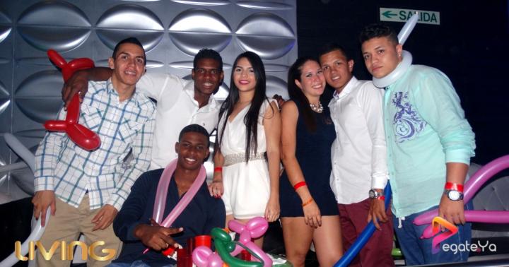 Foto 16 de Living - Abril 25 del 2015 en Living Night Club, Cali