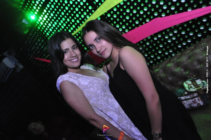 Foto 65 de PISO V - viernes 29 de sep 2017 en Bar Piso V Bucaramanga, Bucaramanga