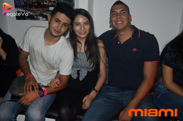 Foto 37 de Miami Bar - Amor & Amistad 2016 en Miami Bar Cali, Cali