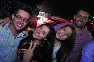 Foto 24 de Bar BLING 12 de abril de 2014 en Bar Bling Bucaramanga, Bucaramanga
