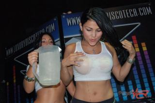 Foto 56 de Discoteca Luxury Camisetas Mojadas en Discoteca Luxury Medellin, Medellín