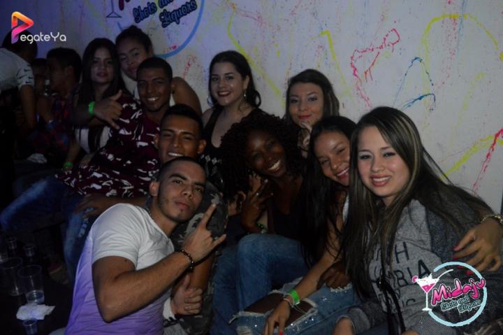 Foto 20 de Midaju - Feria 2015 en Midaju Bar