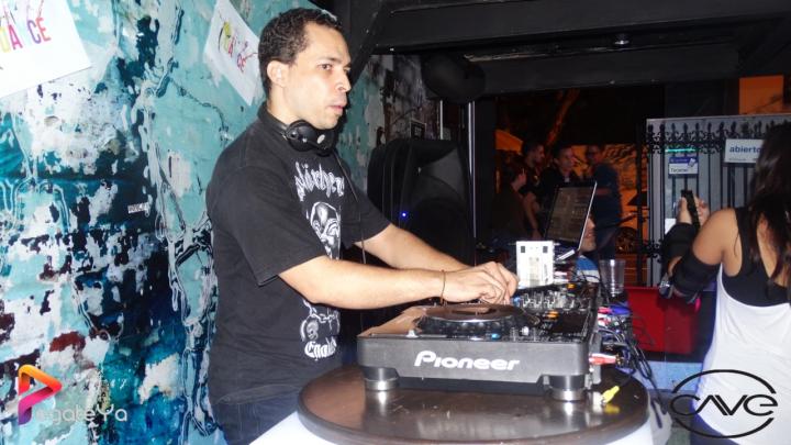 Foto 10 de Cave - 3er FDS Abril 2015 en Cave Electronic, Cali