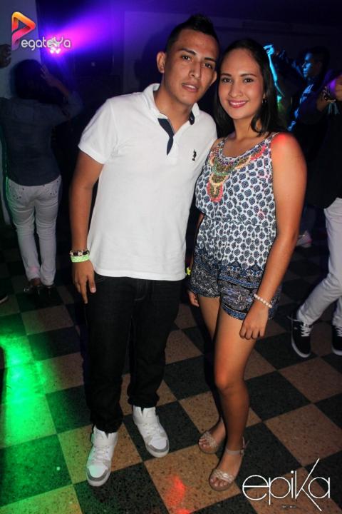 Foto 38 de Epika - 2do FDS Oct 2015 en Epika Night Club, Cali