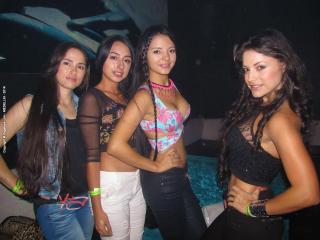 Foto 19 de Club karma 14 de abril de 2014 en Discoteca Karma Medellin, Medellín
