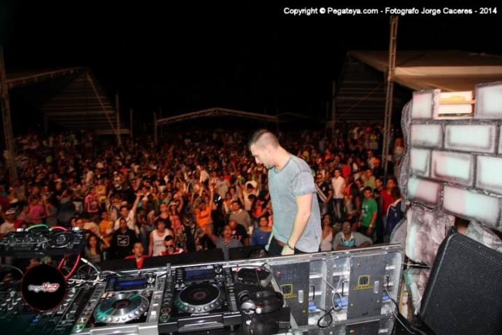 Foto 153 de TOMORROWLAKE Lago Calima en Fiestas Colombia, Medellín