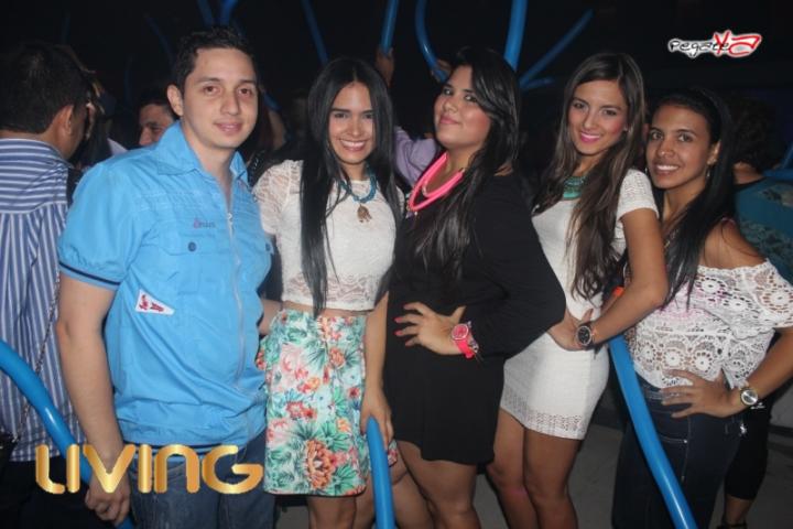 Foto 70 de Living - 4to FDS Nov 2014 en Living Night Club, Cali