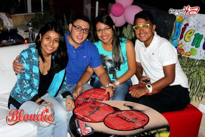 Foto 15 de Blondie - Dic 6 y 13 del 2014 en Blondie Bar Cali, Cali