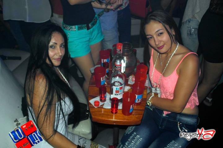 Foto 128 de Lolas - Alexis & Fido en Lolas Club Menga Cali, Cali