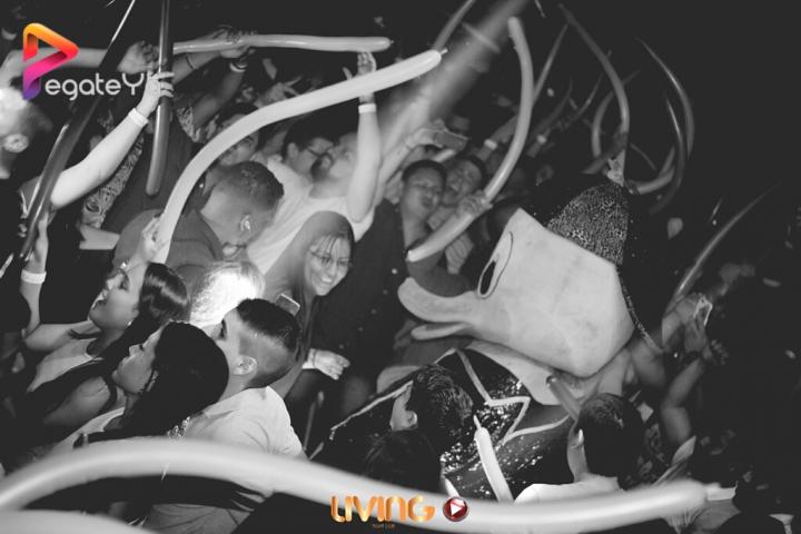 Foto 22 de Living Night Club - 5to fds Junio 2016 en Living Night Club, Cali