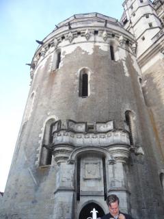 yo in the castle entrance